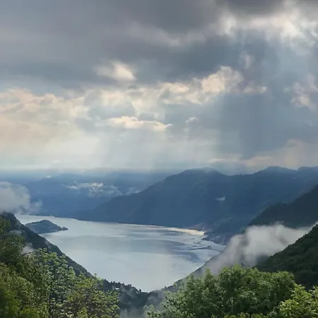 House For Relaxing Holiday Casasco Intelvi